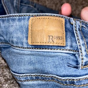 Women’s skinny jeans size 2